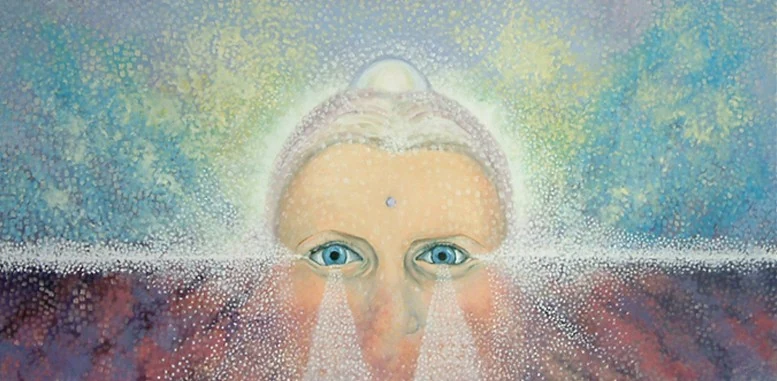 Bright blue eyes look across a dark horizon beneath a pale crown, surrounded by fine particles of light.
